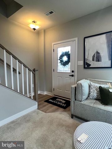 5 SIDNEY LN, Stratford, NJ 08084