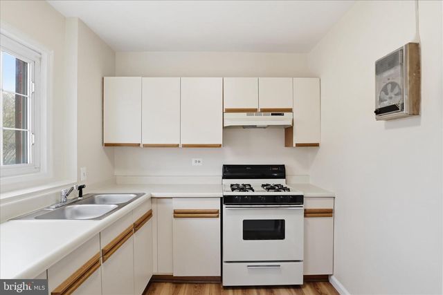 3105 MARTHA CUSTIS DR, Alexandria, VA 22302