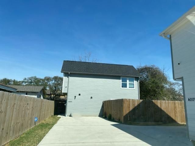 4007 King Street, Houston, TX 77026