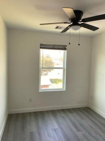 4007 King Street, Houston, TX 77026