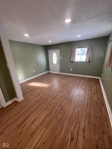 2530 N Temple Avenue, Indianapolis, IN 46218