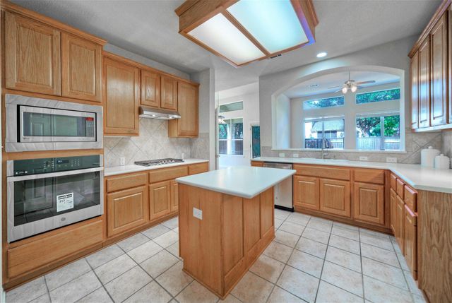 2616 Henley DR, Round Rock, TX 78681