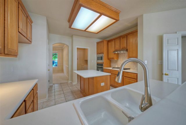 2616 Henley DR, Round Rock, TX 78681