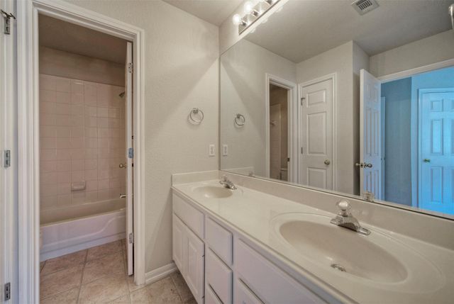 2616 Henley DR, Round Rock, TX 78681