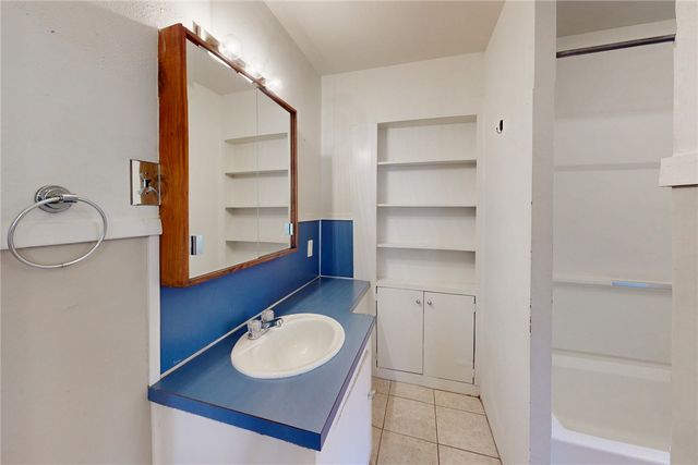 601 West Mustang Street, Caldwell, TX 77836