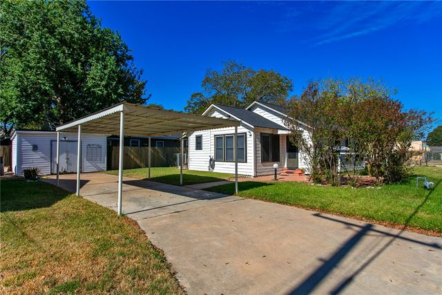 601 West Mustang Street, Caldwell, TX 77836