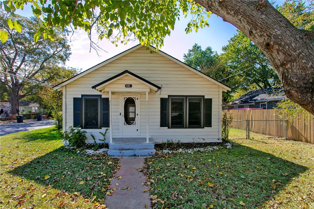 601 West Mustang Street, Caldwell, TX 77836