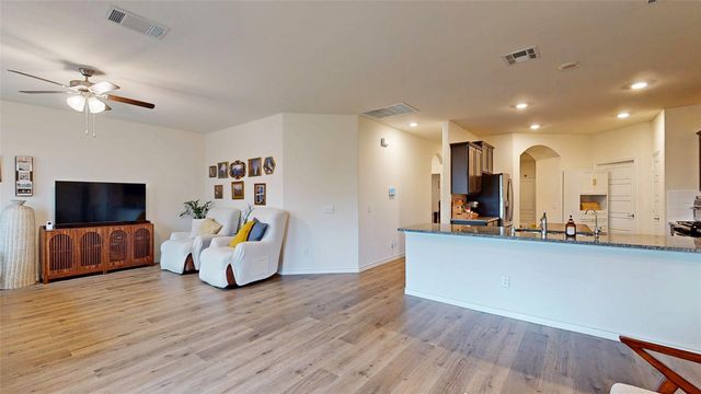 4005 Glastonbury Road, Mckinney, TX 75071
