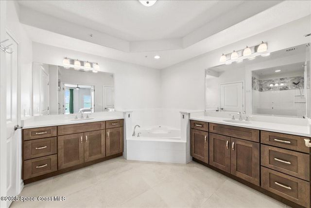 1465 S Harbor City Boulevard 902, Melbourne, FL 32901