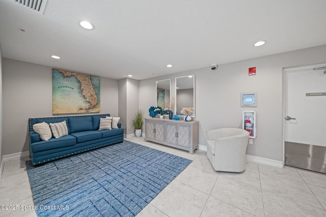 1465 S Harbor City Boulevard 902, Melbourne, FL 32901