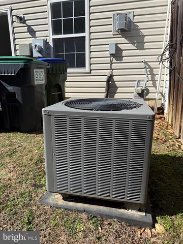 144 KEATING CIR, Stafford, VA 22554