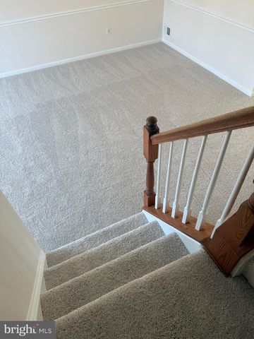 144 KEATING CIR, Stafford, VA 22554