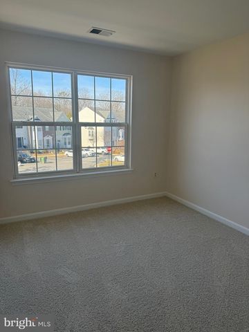 144 KEATING CIR, Stafford, VA 22554