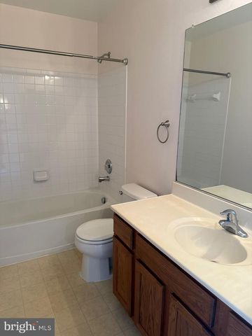 144 KEATING CIR, Stafford, VA 22554