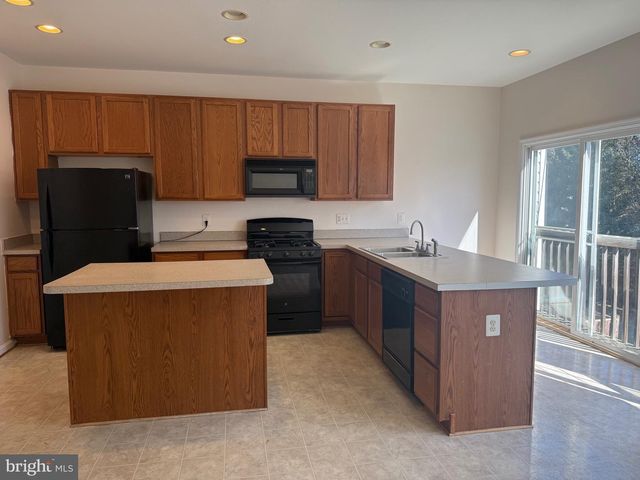 144 KEATING CIR, Stafford, VA 22554