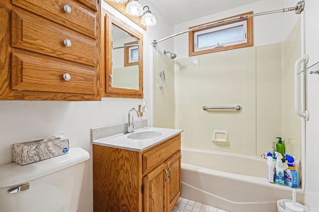 3378 State St Road, Bay City, MI 48706