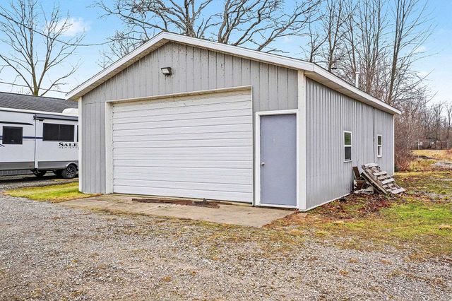 3378 State St Road, Bay City, MI 48706