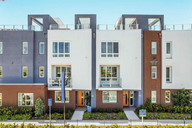 2258 Stanford Street, Alameda, CA 94501