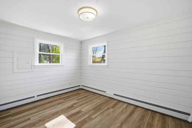 43 Sunridge Dr, Springfield, MA 01118