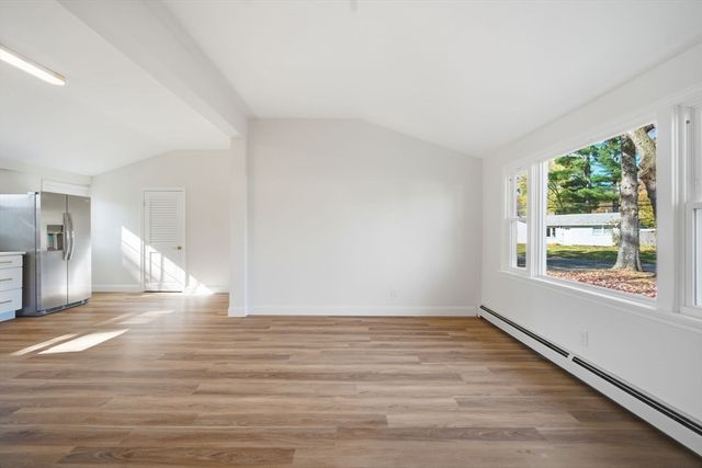 43 Sunridge Dr, Springfield, MA 01118