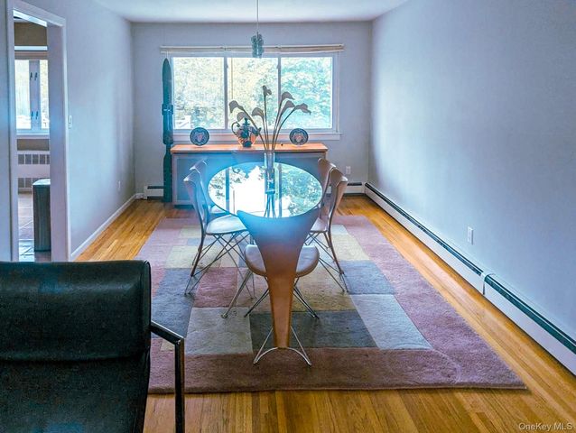 821 Cliffside Avenue, Valley Stream, NY 11581