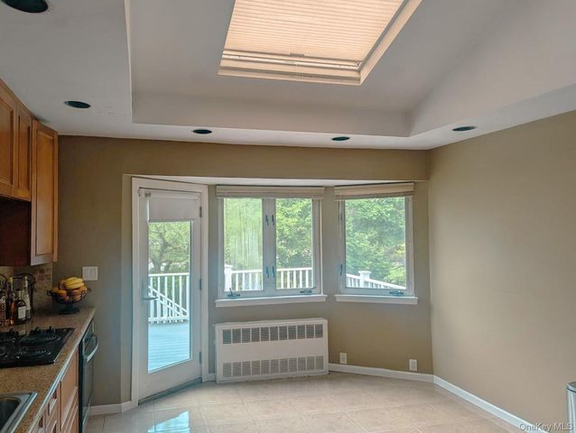 821 Cliffside Avenue, Valley Stream, NY 11581