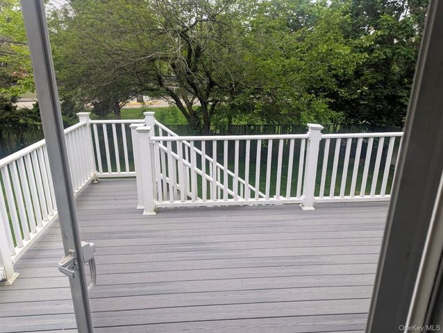 821 Cliffside Avenue, Valley Stream, NY 11581