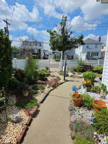160-41 99th Street, Howard Beach, NY 11414