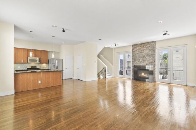 901 Roy Street, Houston, TX 77007