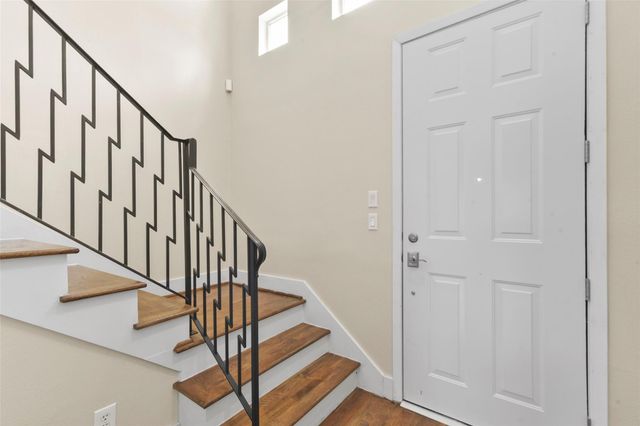 901 Roy Street, Houston, TX 77007