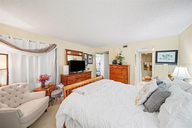 303 MARTHA LANE 303, Oldsmar, FL 34677