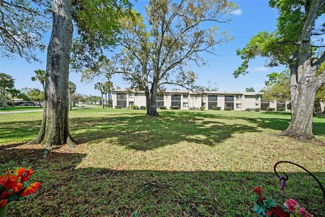 303 MARTHA LANE 303, Oldsmar, FL 34677