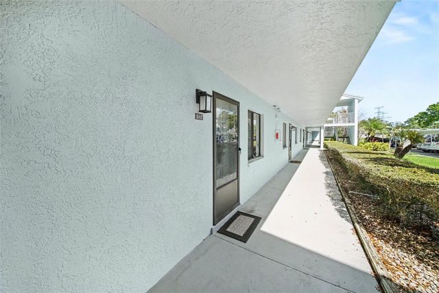 303 MARTHA LANE 303, Oldsmar, FL 34677