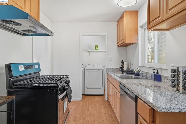 2056 Elm St, Livermore, CA 94551