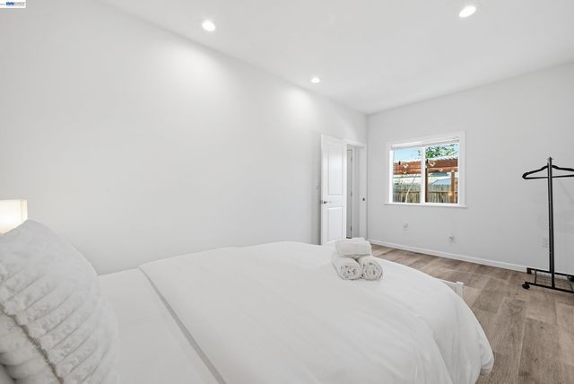 2056 Elm St, Livermore, CA 94551