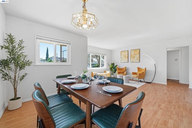 2056 Elm St, Livermore, CA 94551