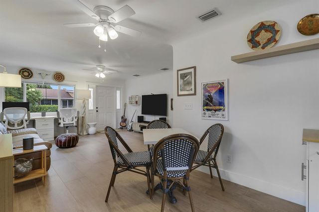428 S C Street, Lake Worth, FL 33460