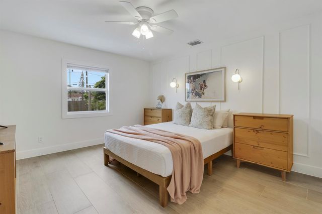 428 S C Street, Lake Worth, FL 33460
