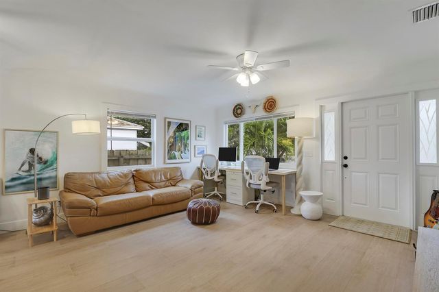 428 S C Street, Lake Worth, FL 33460
