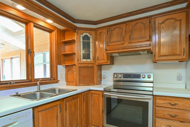 432 N LOCUST STREET, Green Bay, WI 54303