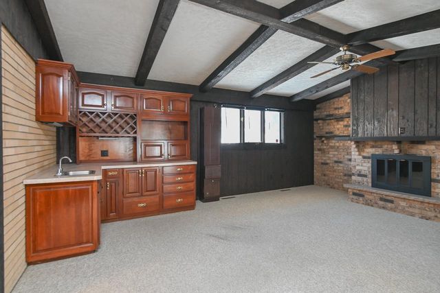 432 N LOCUST STREET, Green Bay, WI 54303