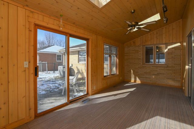 432 N LOCUST STREET, Green Bay, WI 54303