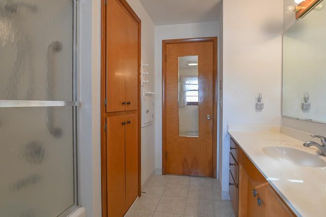 432 N LOCUST STREET, Green Bay, WI 54303