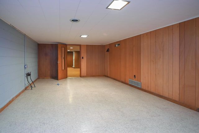 432 N LOCUST STREET, Green Bay, WI 54303