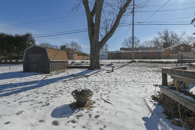 432 N LOCUST STREET, Green Bay, WI 54303