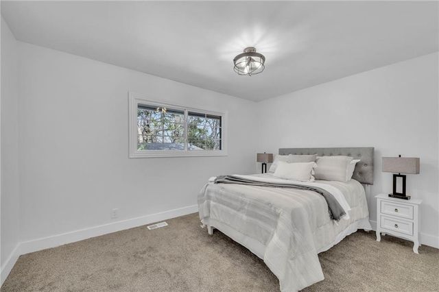 8608 E 91st Street, Kansas City, MO 64138