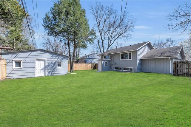 8608 E 91st Street, Kansas City, MO 64138