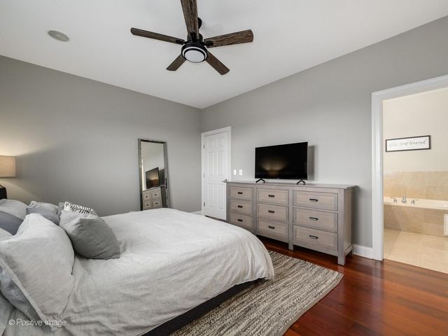 2222 W Belmont Avenue 503, Chicago, IL 60618