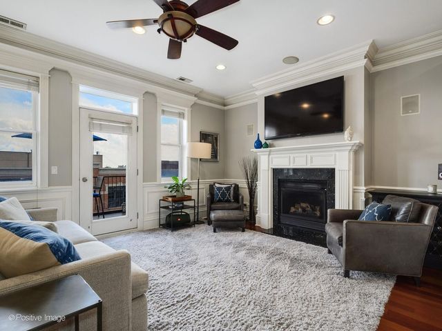 2222 W Belmont Avenue 503, Chicago, IL 60618