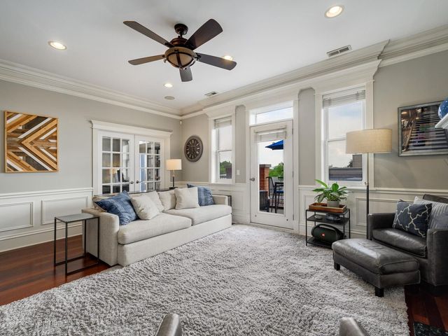 2222 W Belmont Avenue 503, Chicago, IL 60618